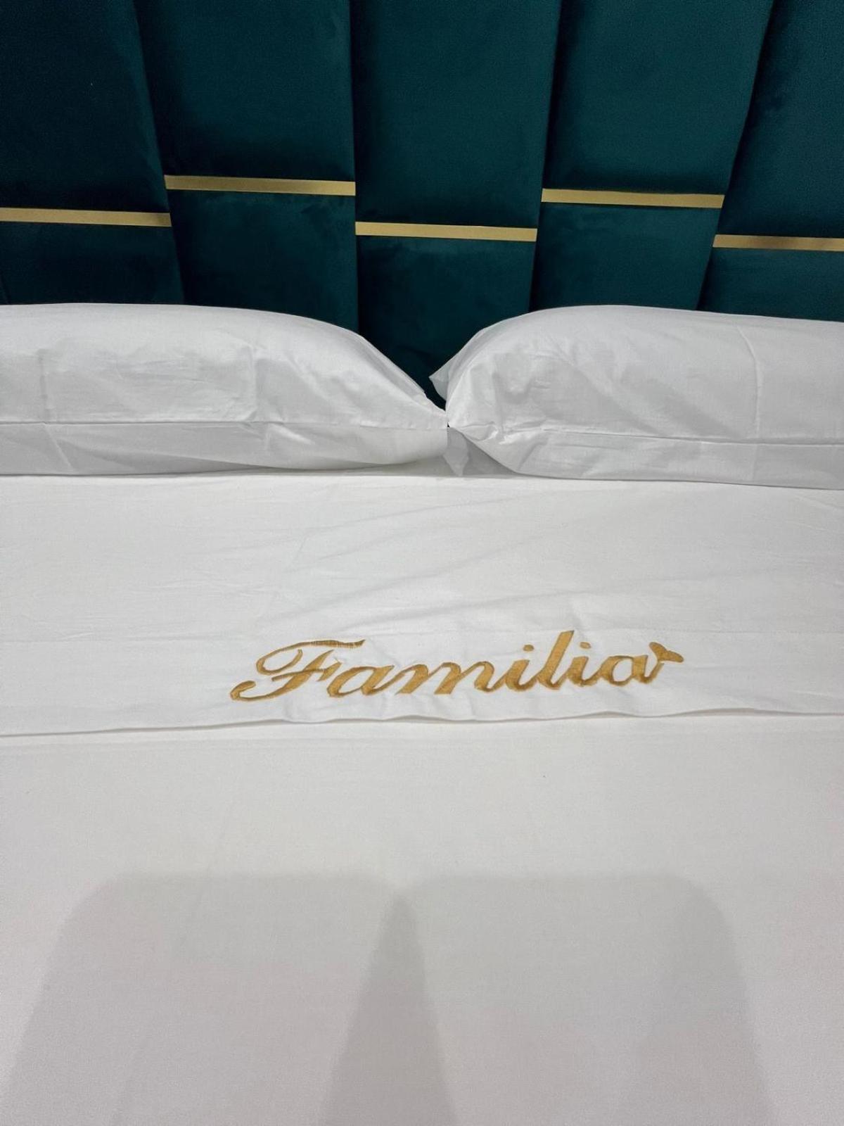 Familia Hotel Наполи Екстериор снимка