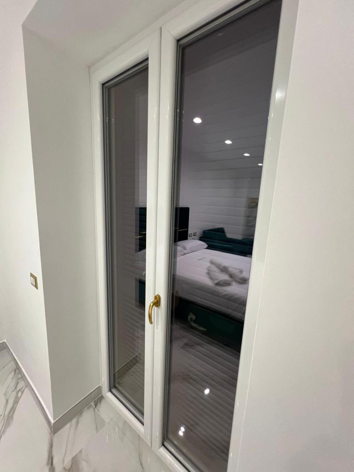Familia Hotel Наполи Екстериор снимка