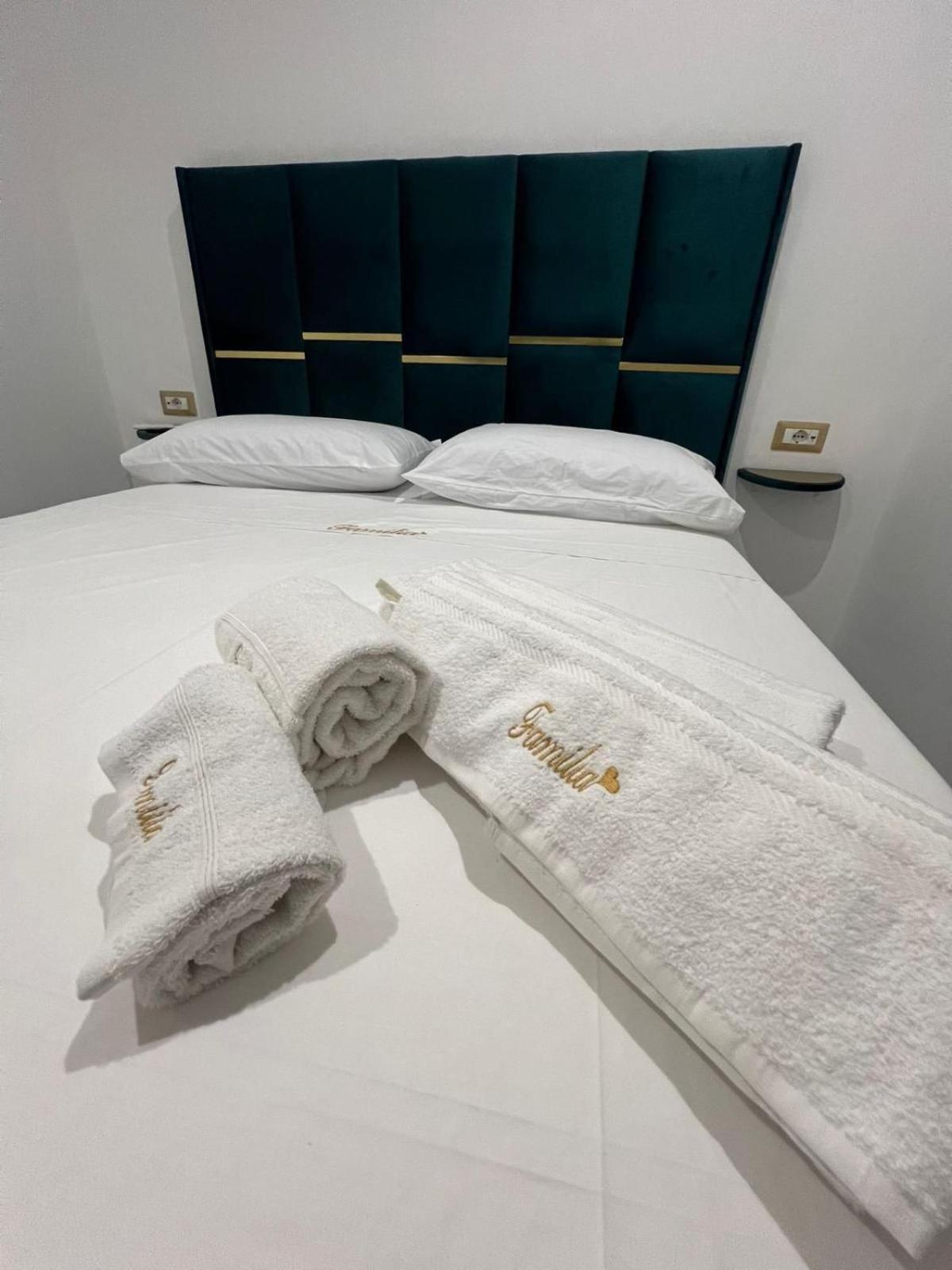 Familia Hotel Наполи Екстериор снимка