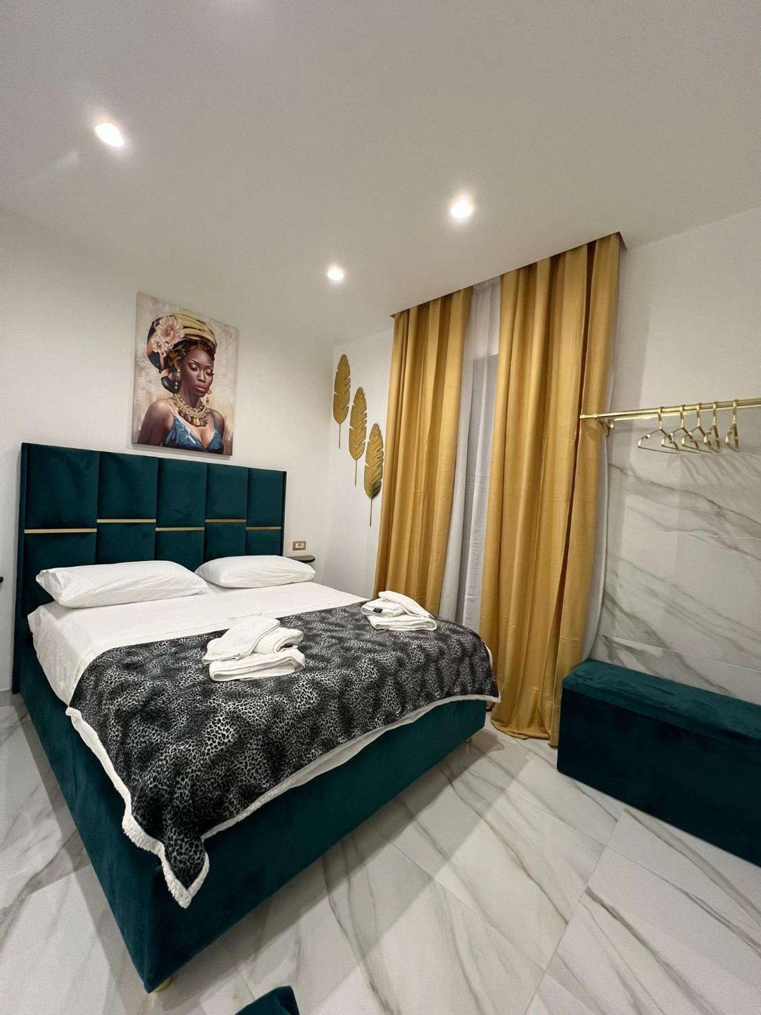 Familia Hotel Наполи Екстериор снимка